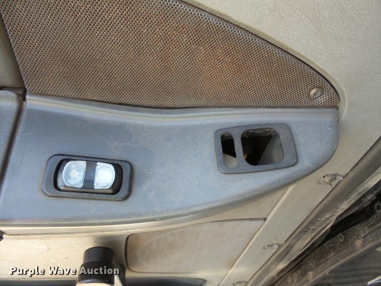 image for item FT9956 2005 Freightliner Columbia semi truck