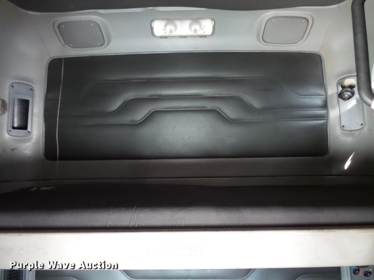 image for item FT9956 2005 Freightliner Columbia semi truck