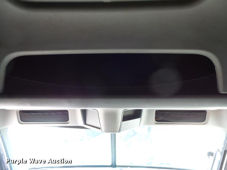 image for item FT9956 2005 Freightliner Columbia semi truck