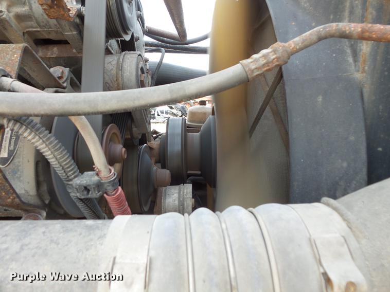 image for item FT9956 2005 Freightliner Columbia semi truck