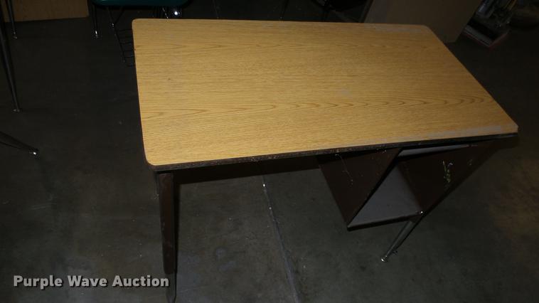 image for item AM9035 Approx. 100 pieces of furniture