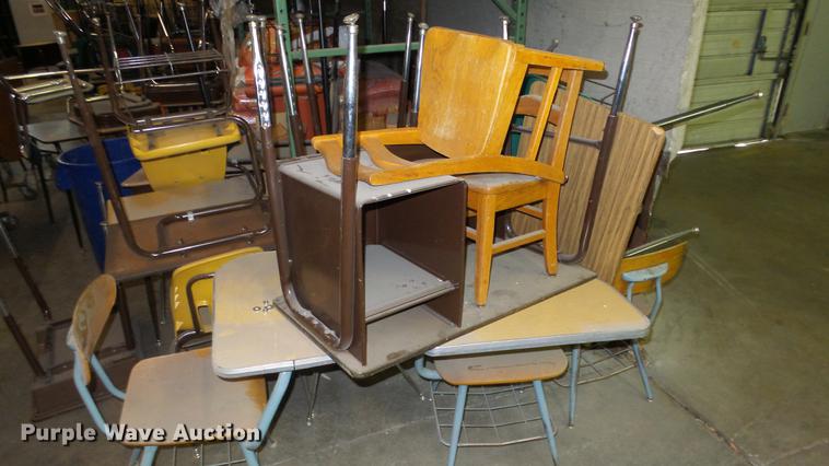 image for item AM9035 Approx. 100 pieces of furniture