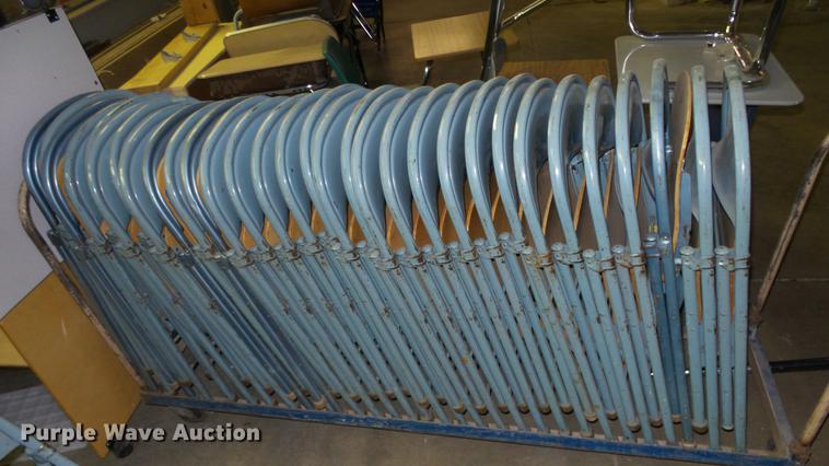 image for item AM9036 Approximately 32 folding chairs