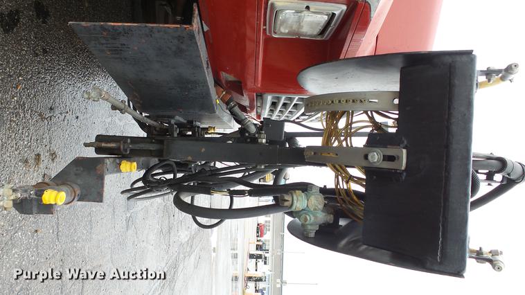 image for item AM9097 1982 Ford F700 tank truck