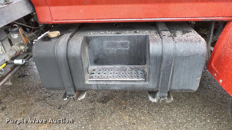 image for item AM9097 1982 Ford F700 tank truck