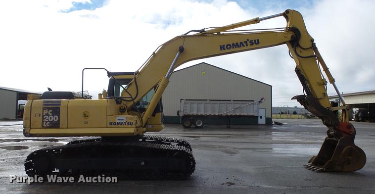 image for item AM9098 2003 Komatsu PC200LC-7L excavator