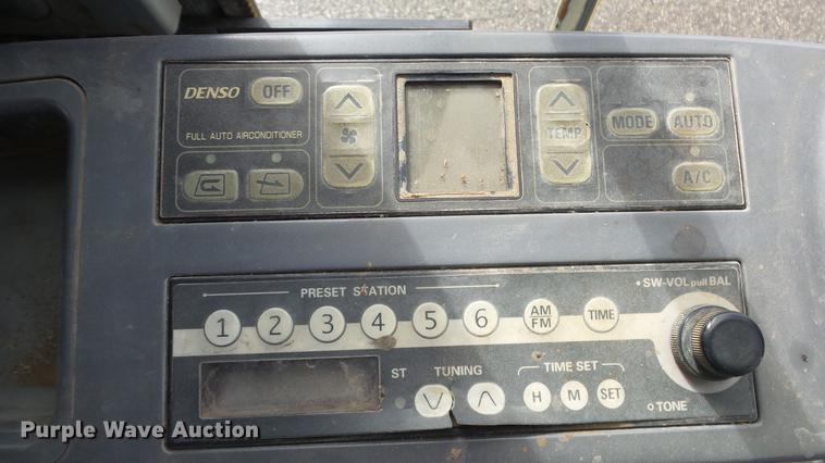 image for item AM9098 2003 Komatsu PC200LC-7L excavator