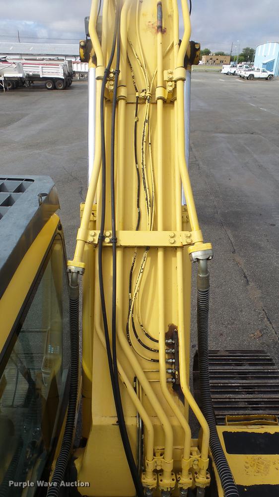 image for item AM9098 2003 Komatsu PC200LC-7L excavator