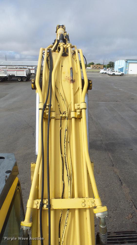 image for item AM9098 2003 Komatsu PC200LC-7L excavator