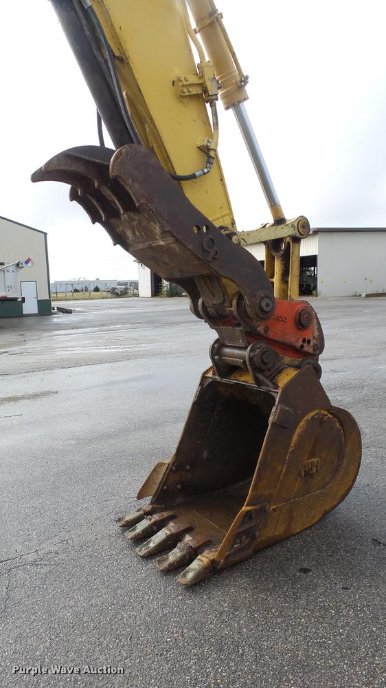 image for item AM9098 2003 Komatsu PC200LC-7L excavator