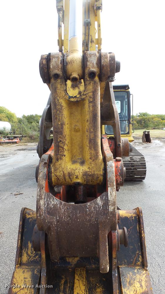 image for item AM9098 2003 Komatsu PC200LC-7L excavator