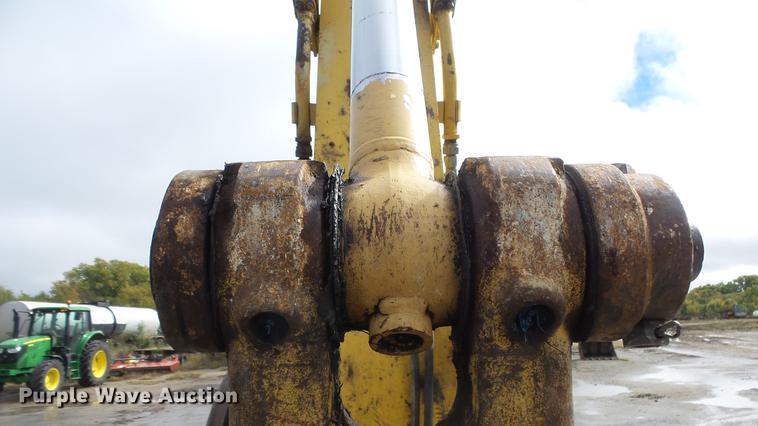 image for item AM9098 2003 Komatsu PC200LC-7L excavator