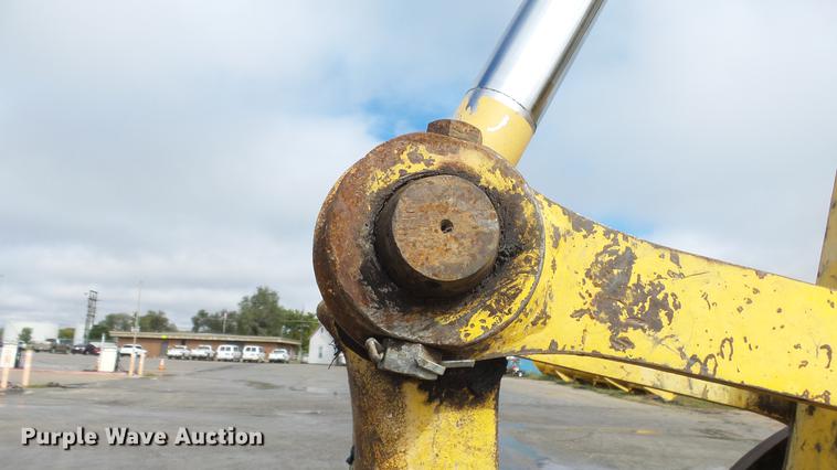 image for item AM9098 2003 Komatsu PC200LC-7L excavator