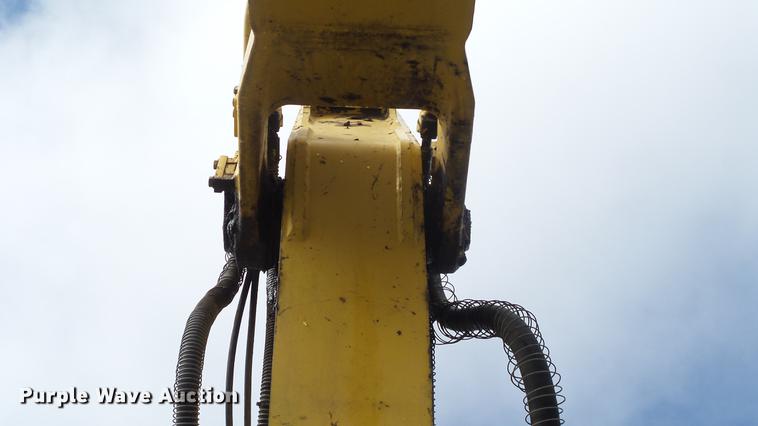 image for item AM9098 2003 Komatsu PC200LC-7L excavator