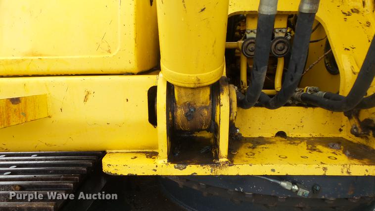 image for item AM9098 2003 Komatsu PC200LC-7L excavator