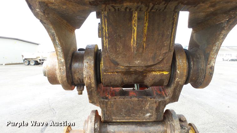image for item AM9098 2003 Komatsu PC200LC-7L excavator