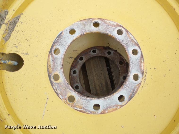 image for item BU9746 (4) motor grader wheels