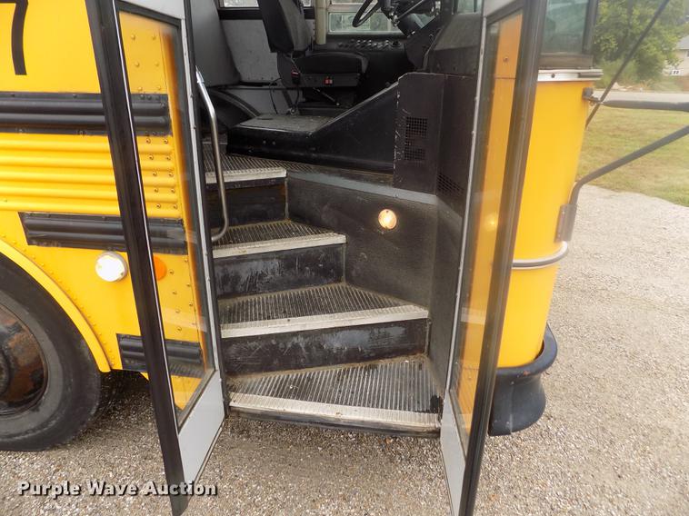 image for item DB9070 1995 Thomas Built Saf-T-Liner MVP EF school bus