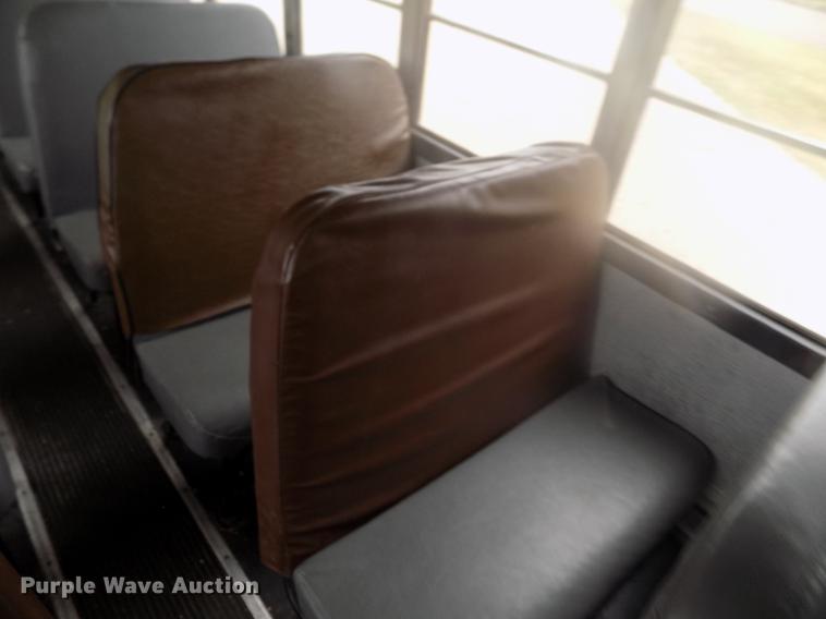 image for item DB9070 1995 Thomas Built Saf-T-Liner MVP EF school bus