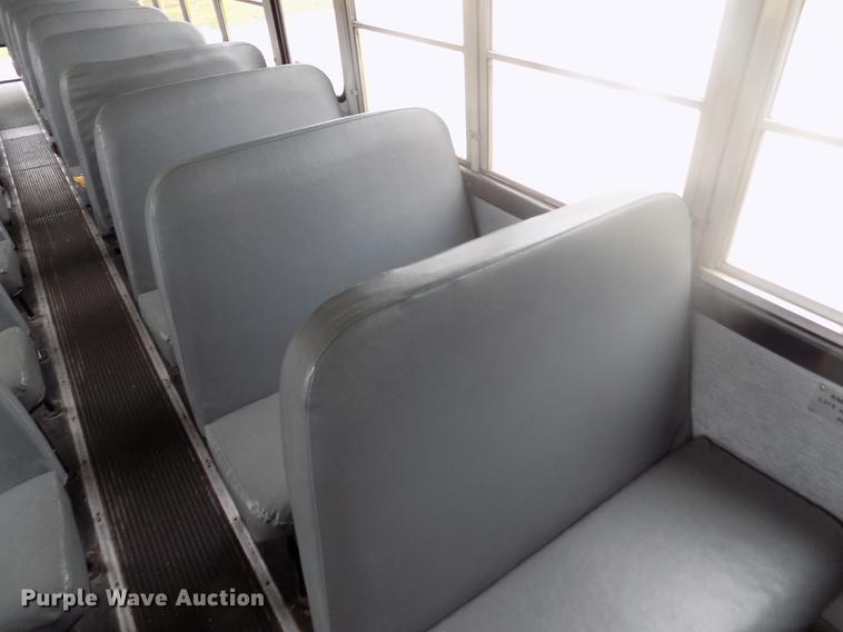 image for item DB9070 1995 Thomas Built Saf-T-Liner MVP EF school bus