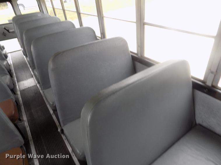 image for item DB9070 1995 Thomas Built Saf-T-Liner MVP EF school bus