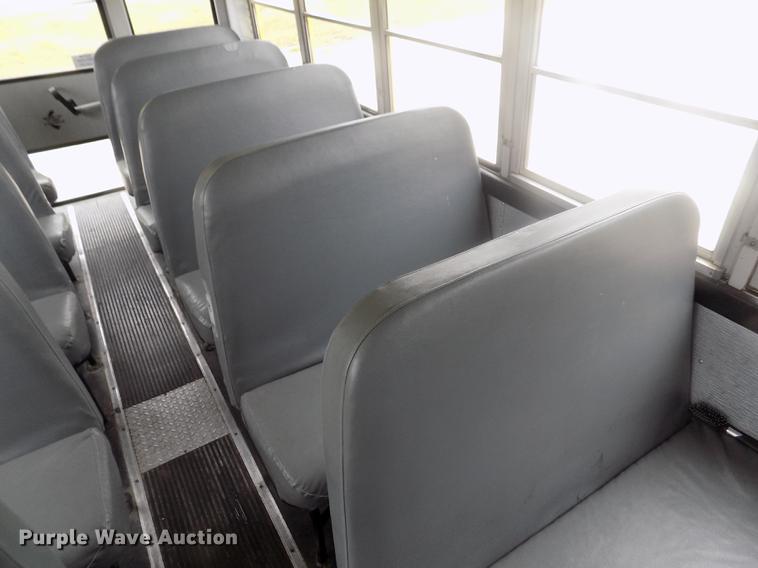 image for item DB9070 1995 Thomas Built Saf-T-Liner MVP EF school bus