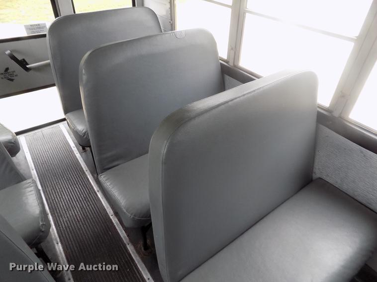 image for item DB9070 1995 Thomas Built Saf-T-Liner MVP EF school bus