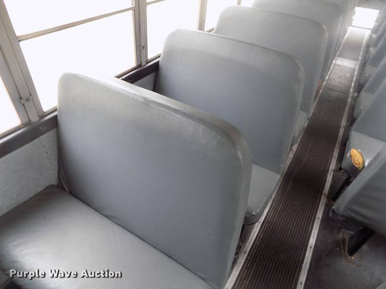 image for item DB9070 1995 Thomas Built Saf-T-Liner MVP EF school bus