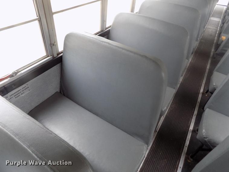 image for item DB9070 1995 Thomas Built Saf-T-Liner MVP EF school bus