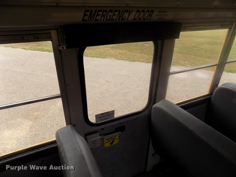 image for item DB9070 1995 Thomas Built Saf-T-Liner MVP EF school bus