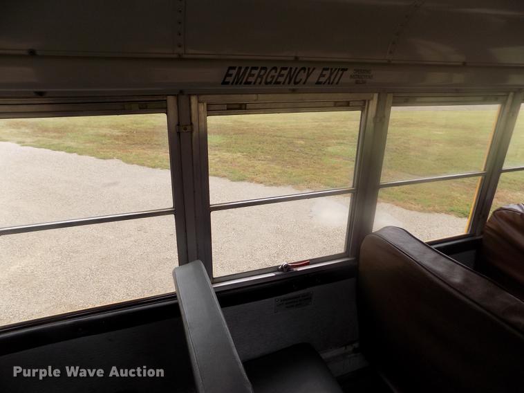 image for item DB9070 1995 Thomas Built Saf-T-Liner MVP EF school bus