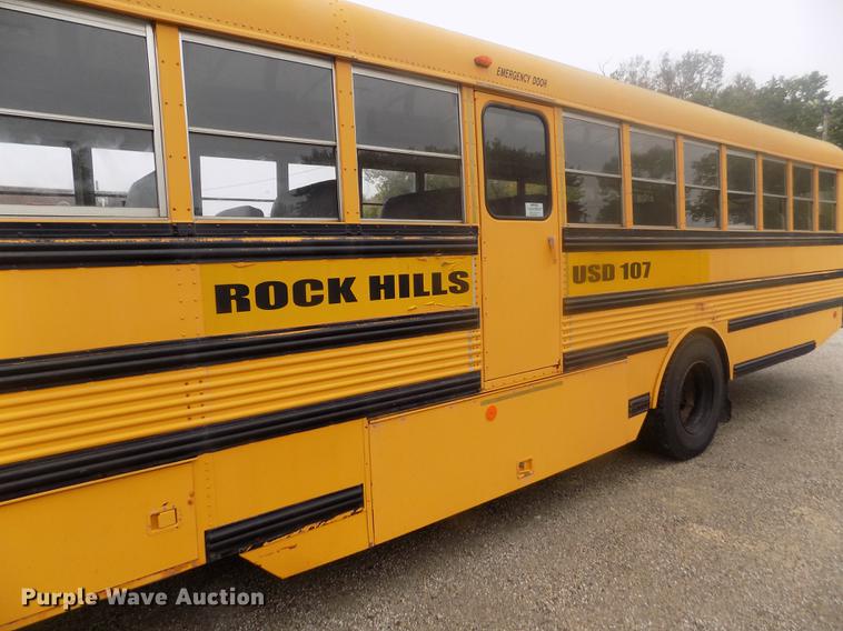 image for item DB9070 1995 Thomas Built Saf-T-Liner MVP EF school bus