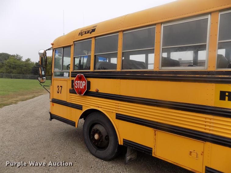 image for item DB9070 1995 Thomas Built Saf-T-Liner MVP EF school bus