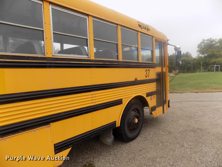 image for item DB9070 1995 Thomas Built Saf-T-Liner MVP EF school bus