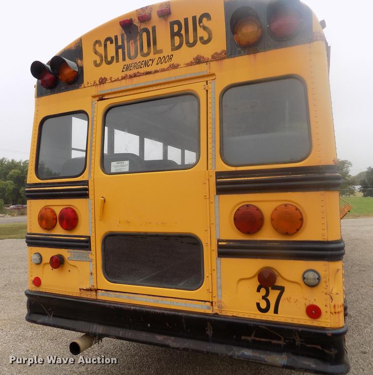 image for item DB9070 1995 Thomas Built Saf-T-Liner MVP EF school bus
