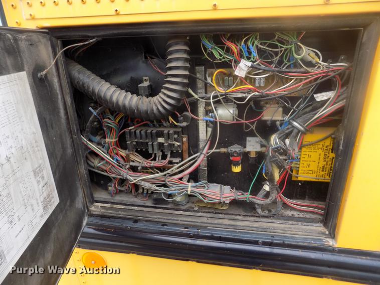 image for item DB9070 1995 Thomas Built Saf-T-Liner MVP EF school bus