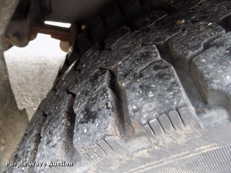 image for item DB9070 1995 Thomas Built Saf-T-Liner MVP EF school bus