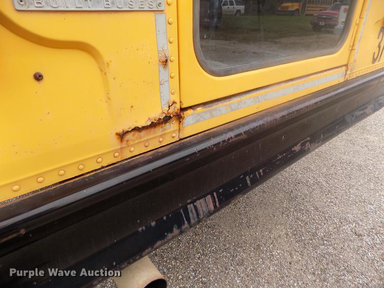 image for item DB9070 1995 Thomas Built Saf-T-Liner MVP EF school bus