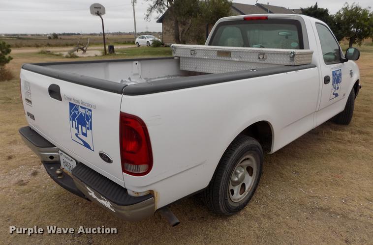 image for item DB9075 1998 Ford F150 XL pickup truck