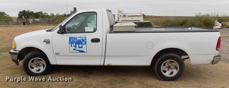 image for item DB9075 1998 Ford F150 XL pickup truck
