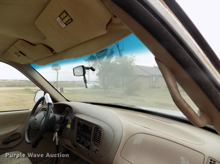 image for item DB9075 1998 Ford F150 XL pickup truck