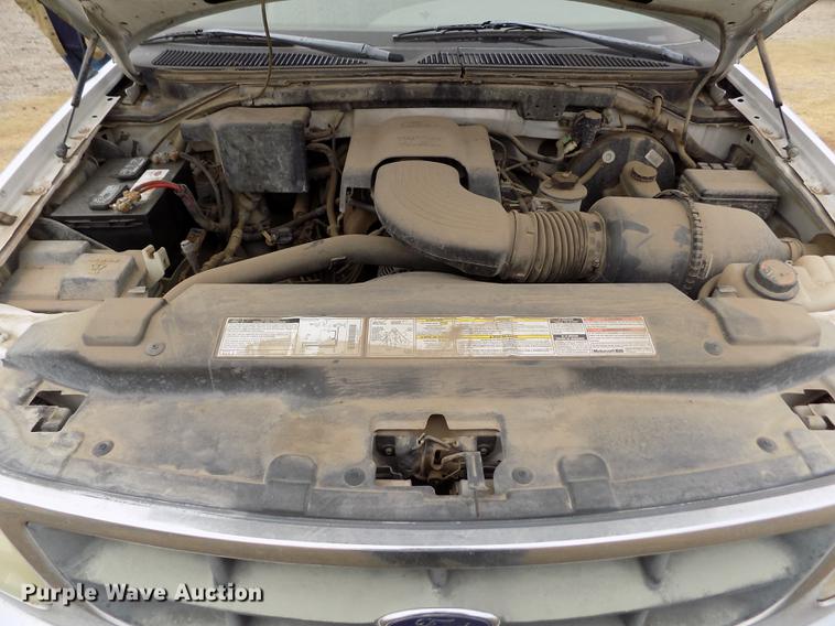 image for item DB9075 1998 Ford F150 XL pickup truck