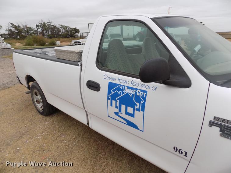 image for item DB9075 1998 Ford F150 XL pickup truck