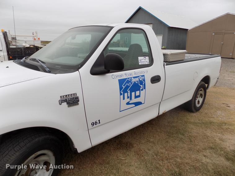 image for item DB9075 1998 Ford F150 XL pickup truck