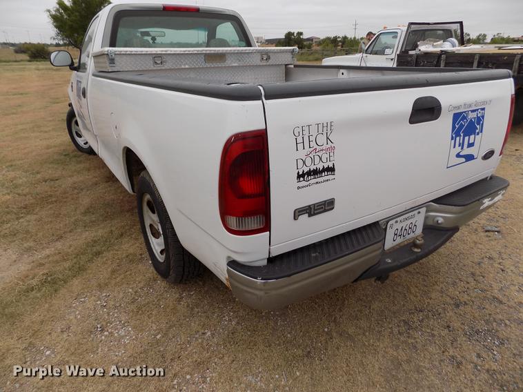 image for item DB9075 1998 Ford F150 XL pickup truck