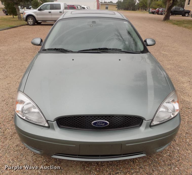 image for item DB9098 2005 Ford Taurus SEL