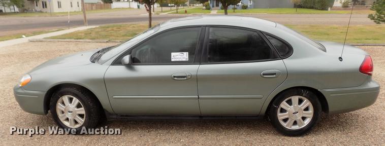 image for item DB9098 2005 Ford Taurus SEL