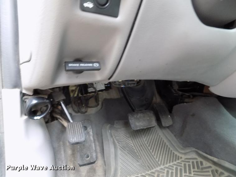 image for item DB9098 2005 Ford Taurus SEL