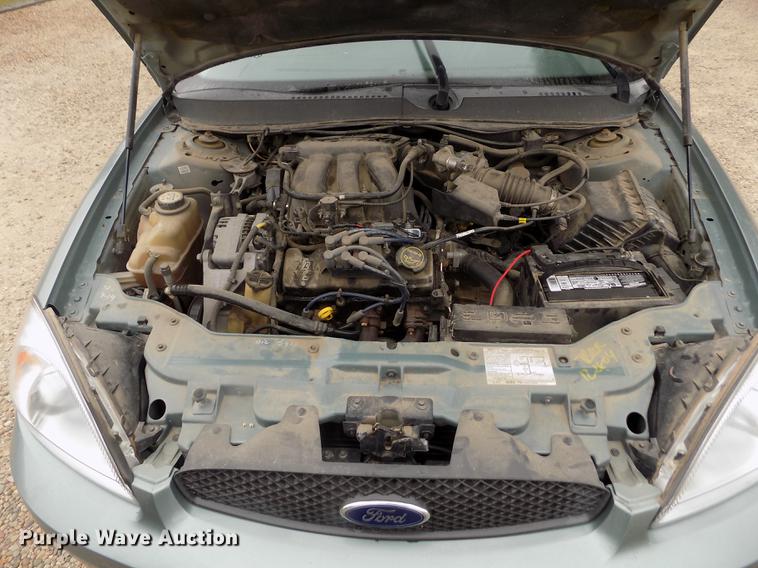 image for item DB9098 2005 Ford Taurus SEL