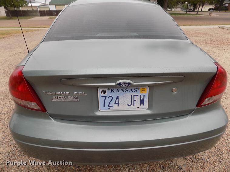 image for item DB9098 2005 Ford Taurus SEL